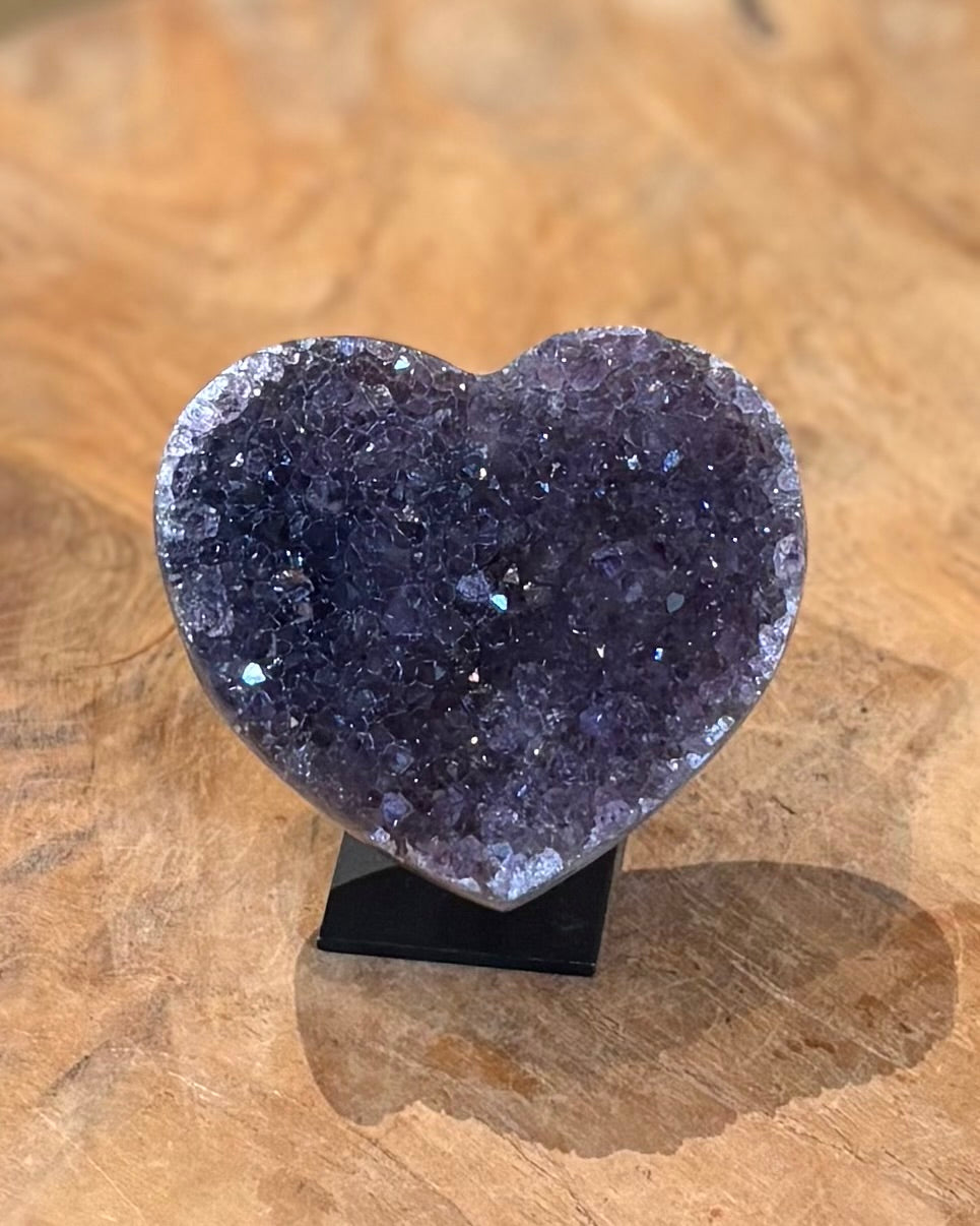 Druzy Amethist hartje op standaard
