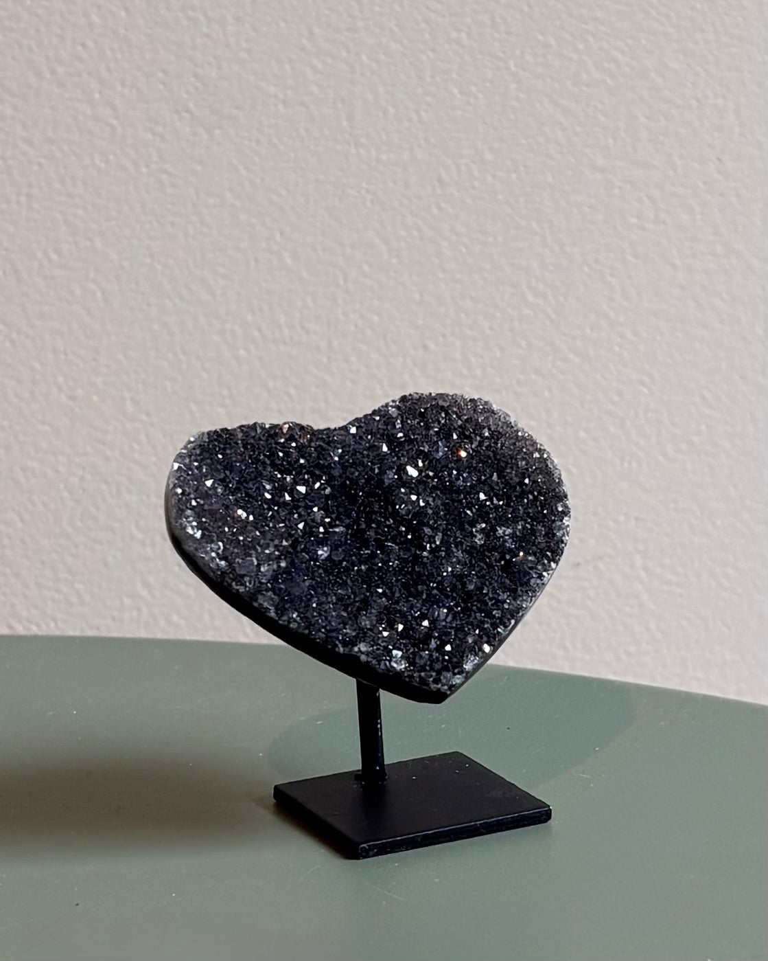 Druzy Amethist hartje op standaard