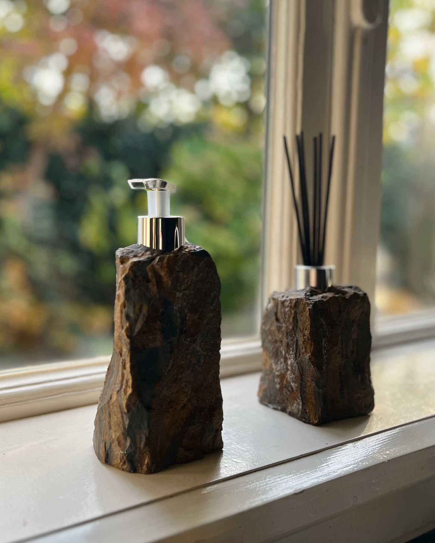 Combi-aanbieding: Tijgerijzer zeeppomp en aroma diffuser