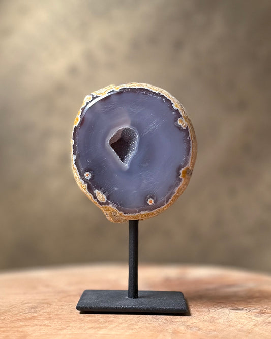 Agaat geode op standaard