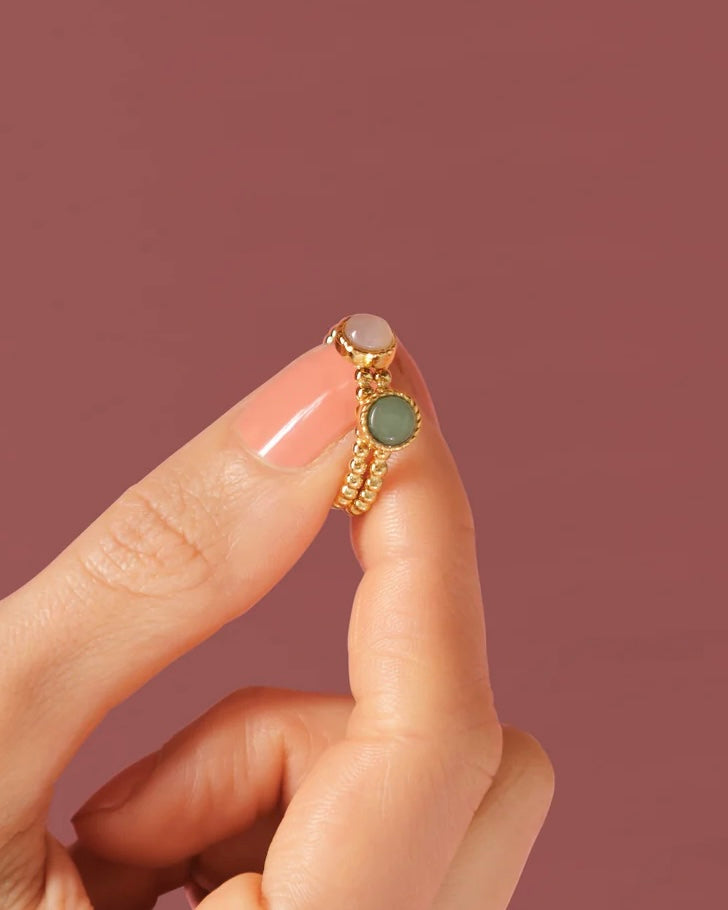 Rozekwarts bolletjes ring