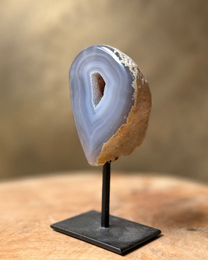 Agaat geode op standaard