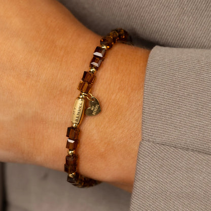 Armband met facet geslepen, vierkante, bruine glaskralen