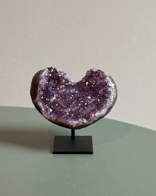 Druzy Amethist hartje op standaard