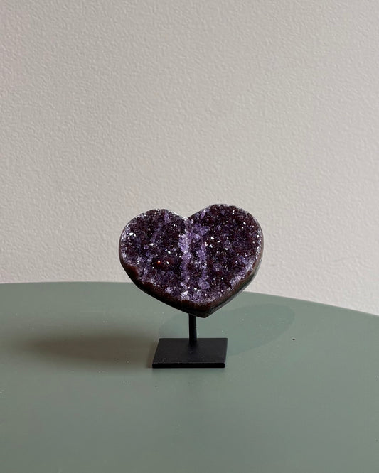 Druzy Amethist hartje op standaard
