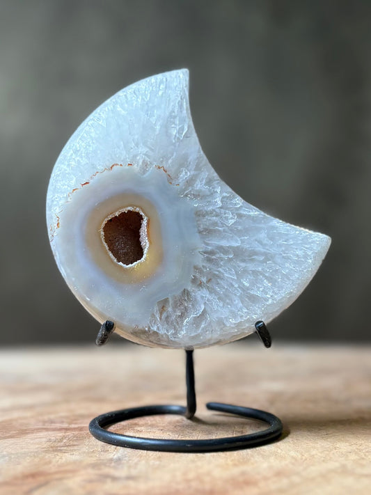 Agaat maan op standaard