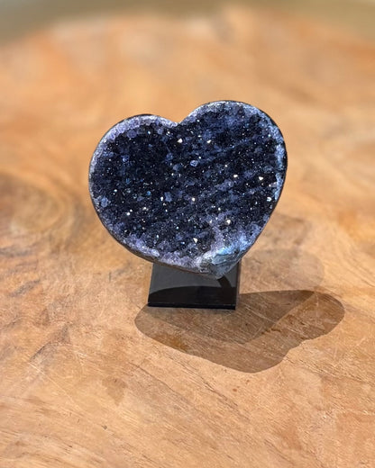 Druzy Amethist hartje op standaard