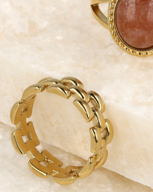 Gevlochten ring goud