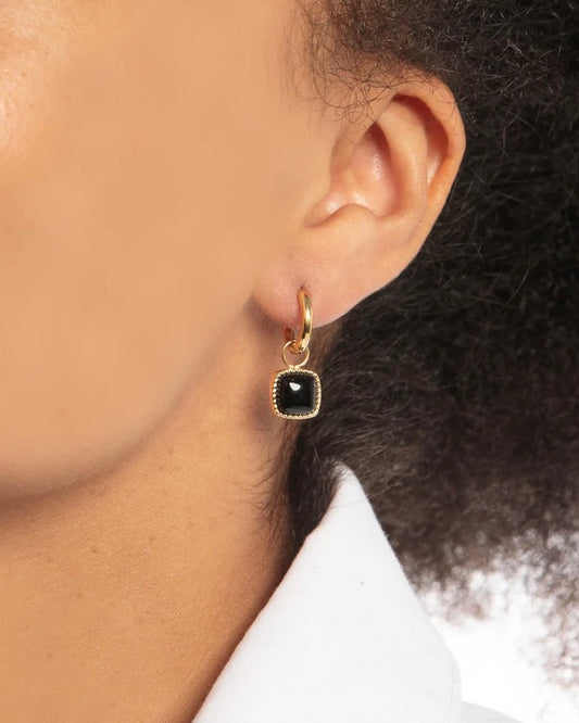 Onyx oorbellen goud