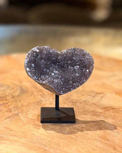 Druzy Amethist hartje op standaard