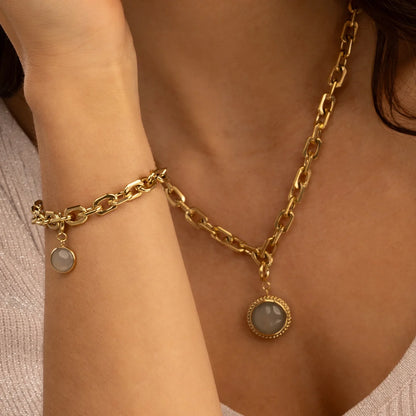 Chalcedoon ronde bedel