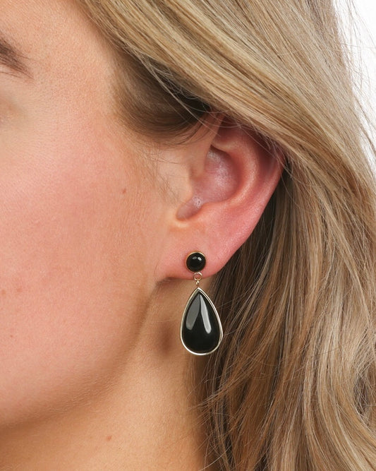Onyx oorbellen goud