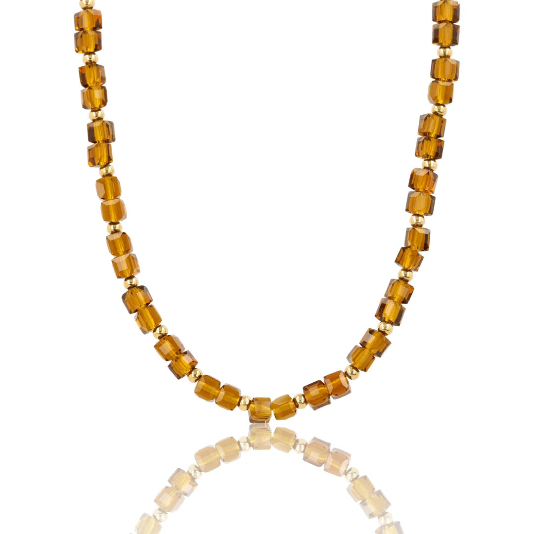 Ketting met facet geslepen, vierkante, bruine glaskralen