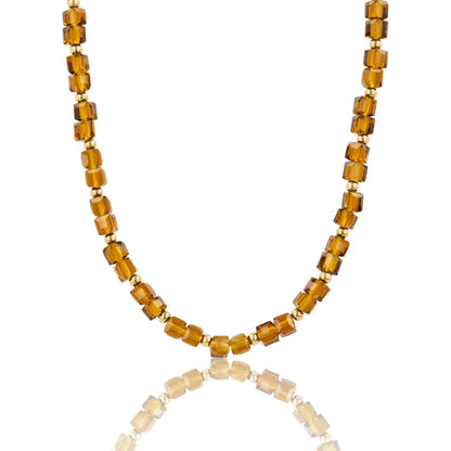 Ketting met facet geslepen, vierkante, bruine glaskralen