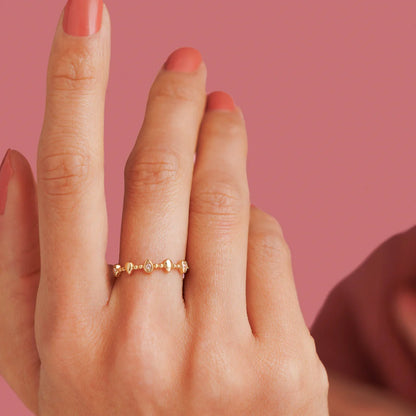 Ring minimalistisch met Zirkonia steentjes