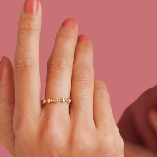 Ring minimalistisch met Zirkonia steentjes