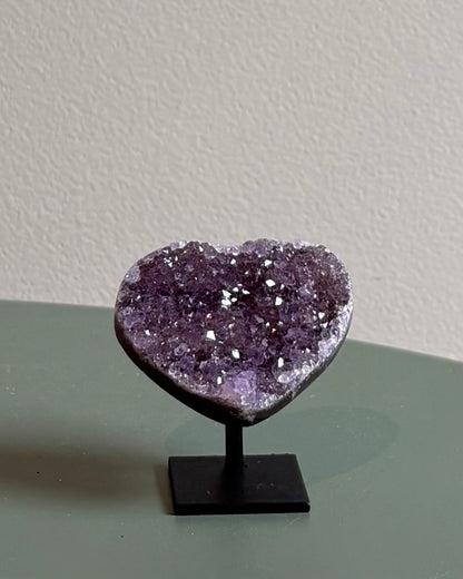Druzy Amethist hartje op standaard