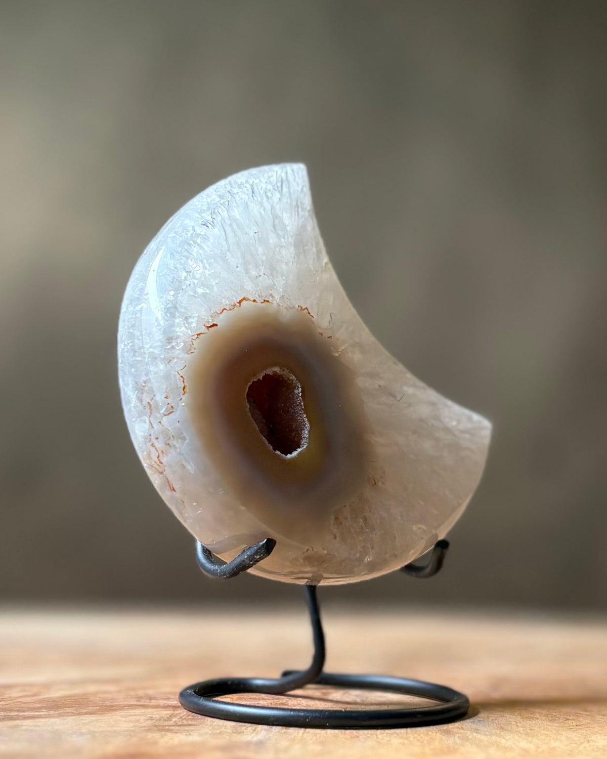 Agaat maan op standaard