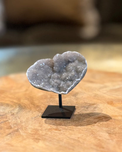 Druzy Amethist hartje op standaard