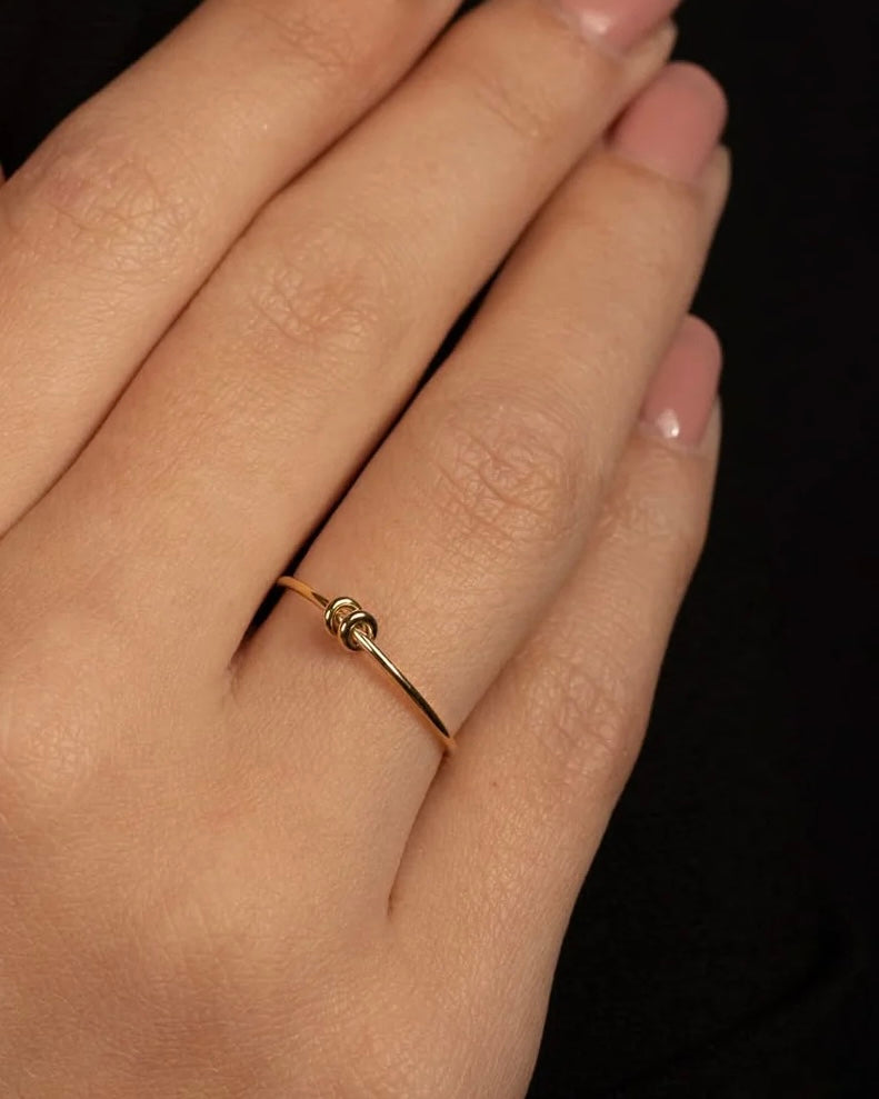 Fijne gouden ring - twee ringetjes