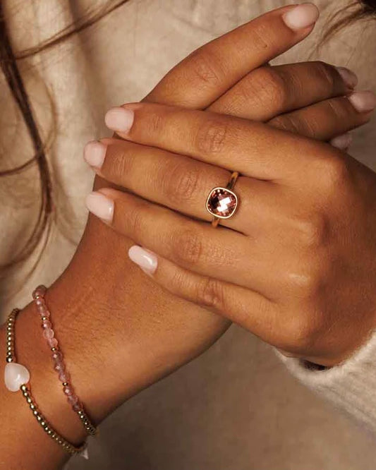 Roze facet kristal glassteen ring goud