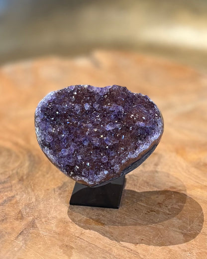 Druzy Amethist hartje op standaard