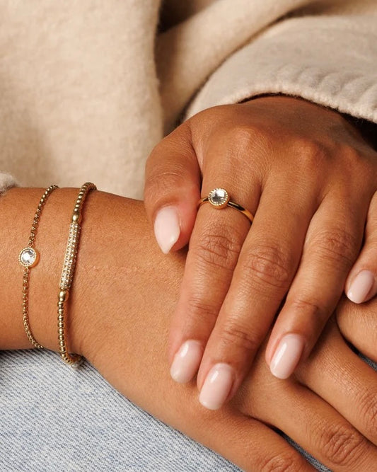 Ronde Glassteen kristal gouden ring met getwist randje