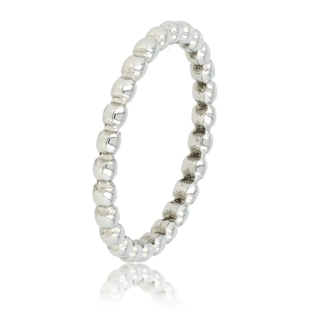 Zilverkleurige ring met bolletjes