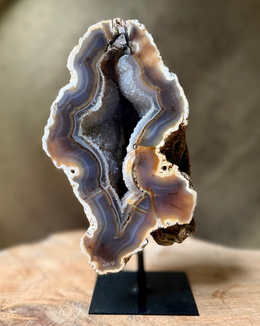 Agaat geode op standaard